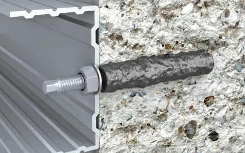 Przekrój pokazuje, jak kotwy chemiczne mocują profil aluminiowy do betonu, zapewniając solidne połączenie.